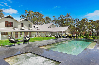 Compass Pools Australia - Find a Dealer in Newcastle - Compass Central Coast - Swimming Pools Installed